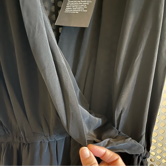 Chaser Surplice Romper with Ruffled Sleeves and Hems Size Medium in Black NWT - Picture 9 of 12